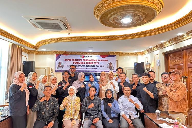 [ID] Gelar Rapat Evaluasi Pengawasan Pemilu 2024, Panwaslu Aur Birugo Tigobaleh Ucapkan Terima kasih