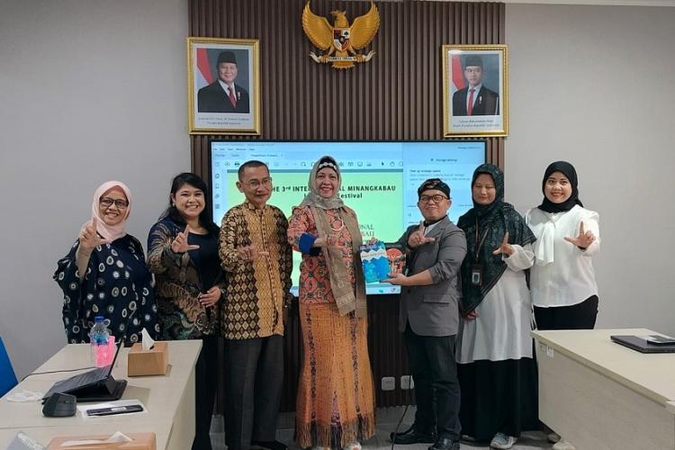 [EN] IMLF III 2025: Minangkabau's Language, Literature,  Arts, and Culture as Nusantara’s Global Identity