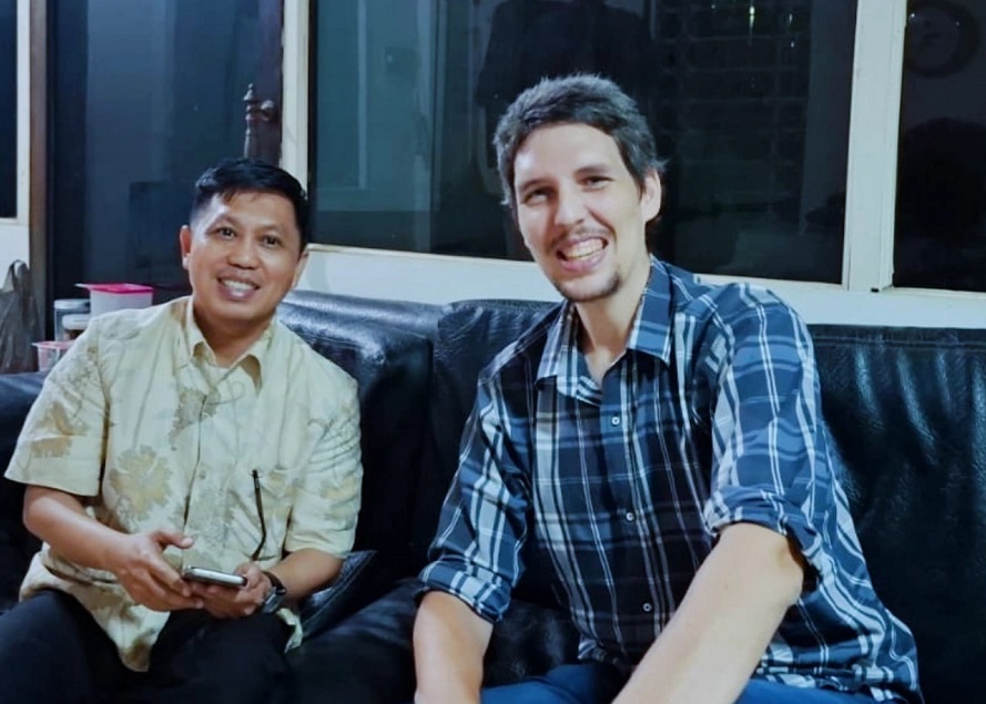 [ID] Dari Amerika ke Bugis: Sebuah Pertemuan yang Menyentuh Jiwa