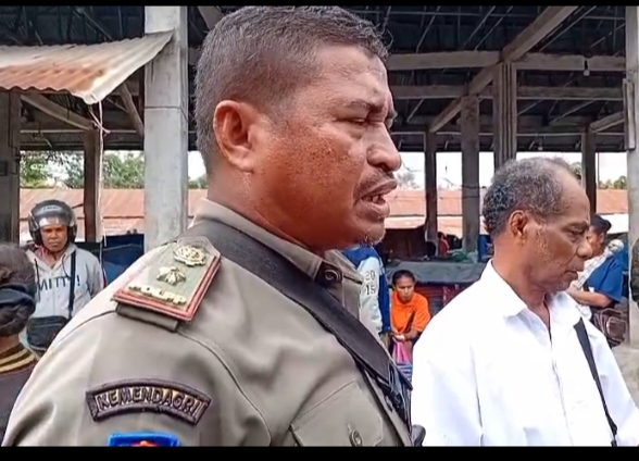 [ID] Polisi Pamong Praja TTU dan Dinas Perindagkop Tertibkan Pedagang Liar, Pasar Baru Kefamenanu