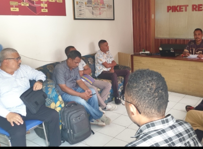 [ID] Restorative Justice Buntu, Kuasa Hukum Korban Pengeroyokan Jurnalis Desak Polres TTU Segera Tetapkan Tersangka