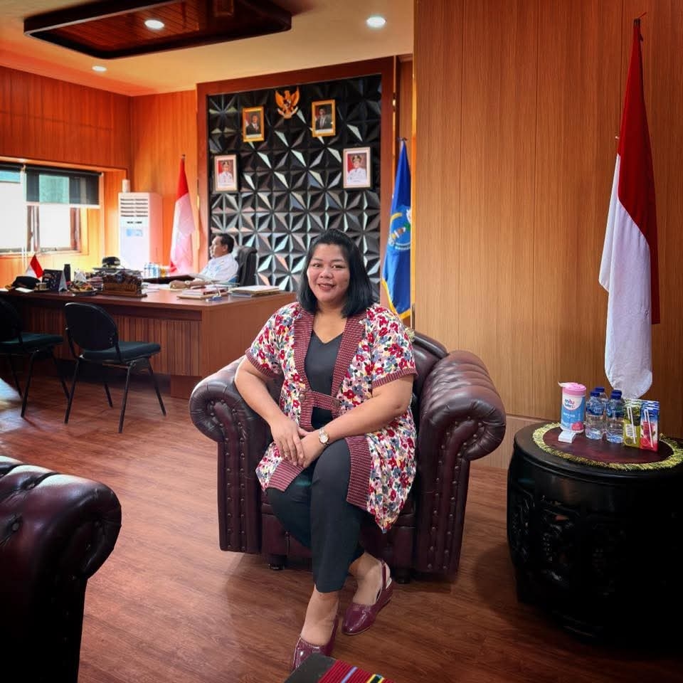 [ID] Andina Winantuningtyas, Figur Perempuan Strategis di TTU: Dari Panggung Politik hingga Gerakan Literasi