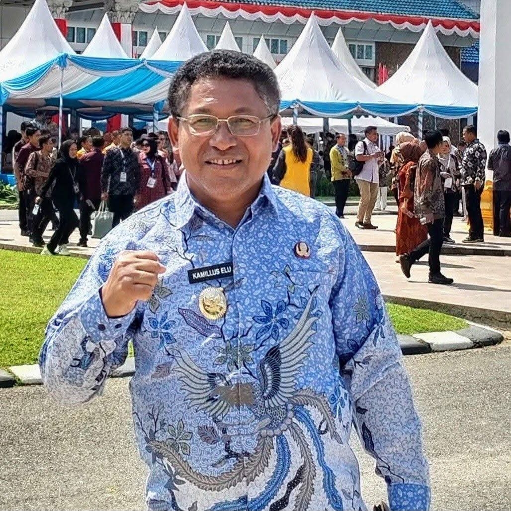 [ID] Dari Ruang Sidang ke Kursi Wakil Bupati: Kiprah Kamillus Elu Membangun TTU dengan Perspektif Nasional
