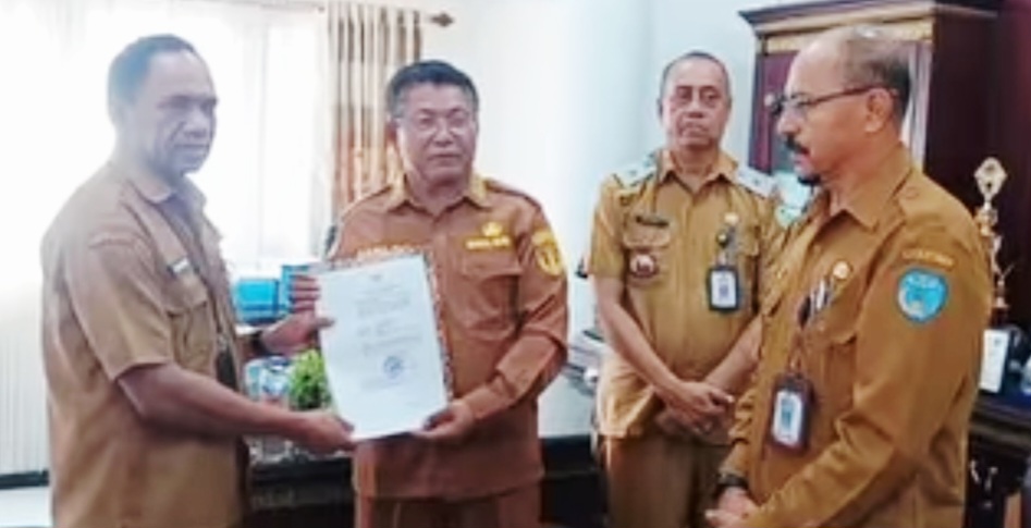 [ID] Wakil Bupati Timor Tengah Utara Pimpin Sertijab Plt Kadis Perikanan, Tegaskan Penguatan Kinerja dan Pelayanan Publik