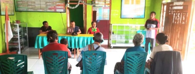 [ID] BLT Dana Desa Disalurkan di Tapenpah, Camat Insana Ingatkan Prioritas Kebutuhan Pokok