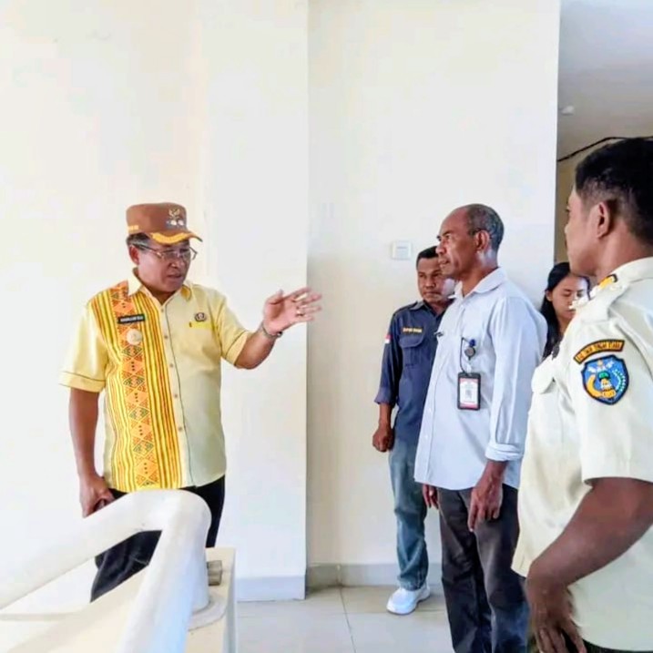 Wabup TTU Tinjau Kelayakan Rusunawa Km 9, Tekankan Pengelolaan Optimal dan Kebersihan Lingkungan