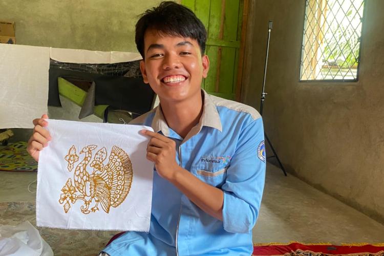 Menghidupkan Budaya Pariaman,Putra Padang Faaiz Naufal Syahputra Belajar Membatik 
